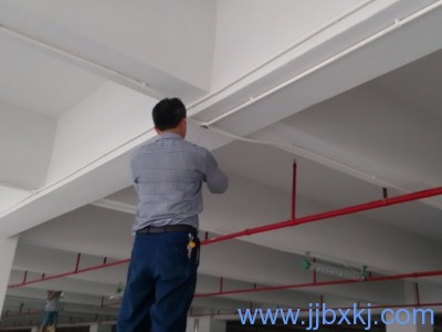 九江倉庫現(xiàn)場監(jiān)控安裝案例